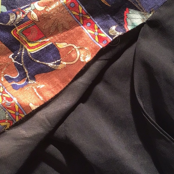 Asian high neck sleeveless blouse gold thread black L - Picture 9 of 10